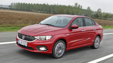New Fiat Tipo 2016 front tracking