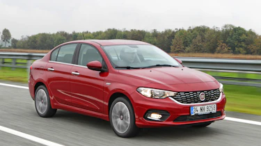 New Fiat Tipo 2016 front tracking 2