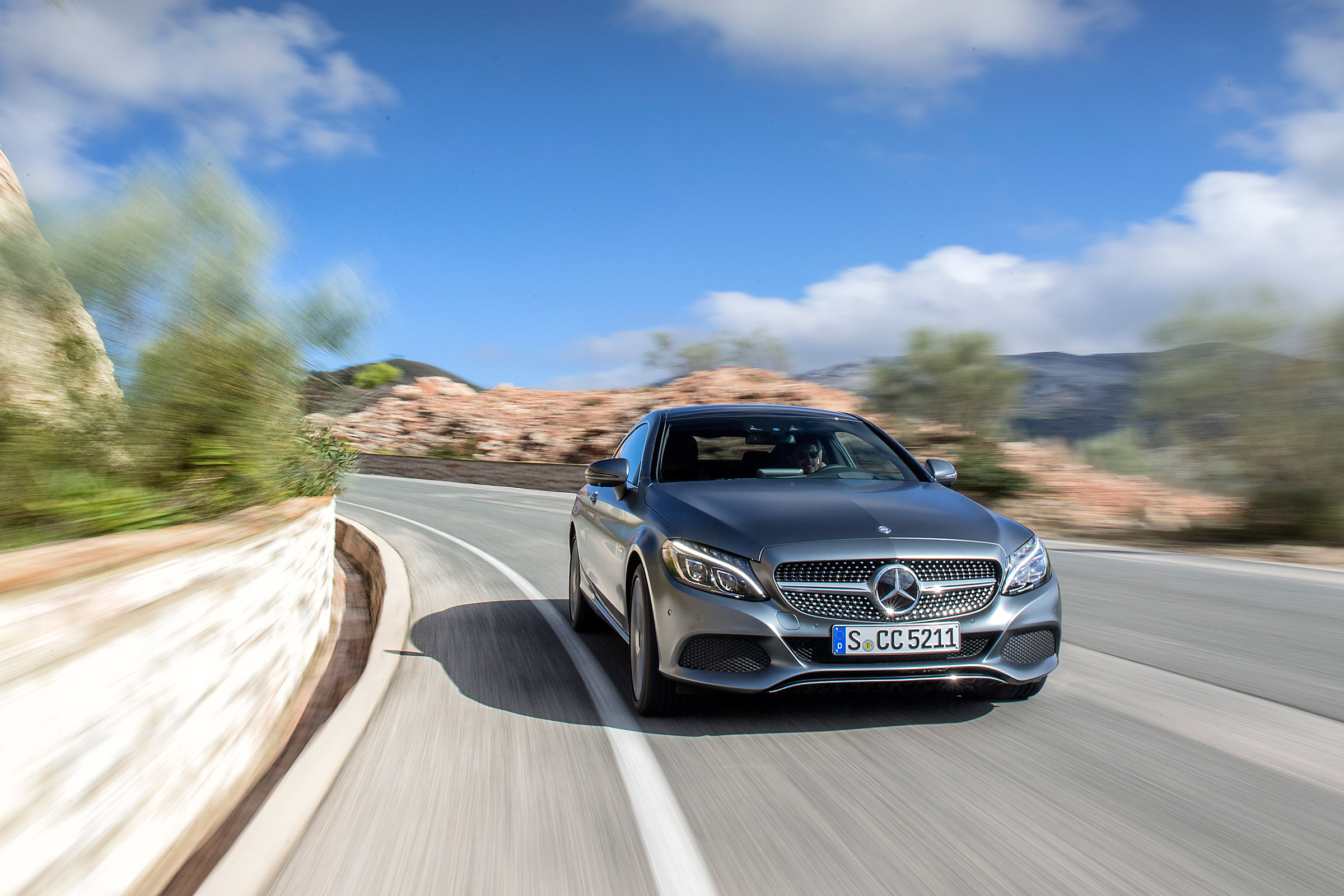 Mercedes C300 Coupe - front panning