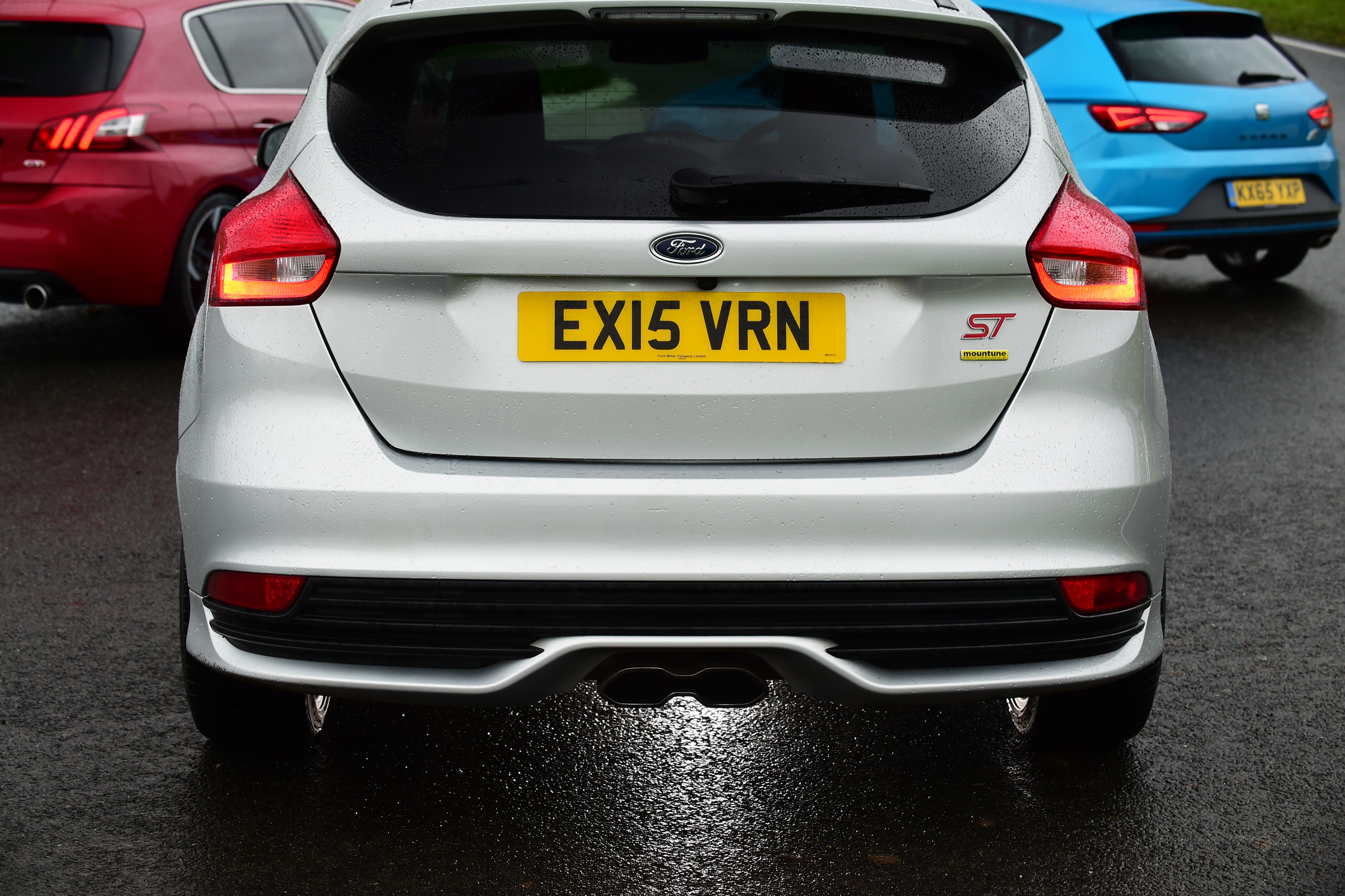 Peugeot 308 GTi vs Ford Focus ST Mountune vs SEAT Leon Cupra exhaust