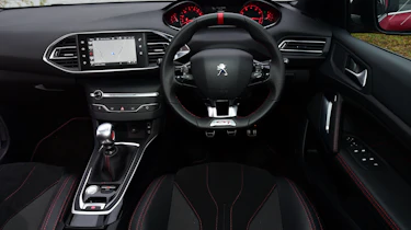 Peugeot 308 GTi dashboard