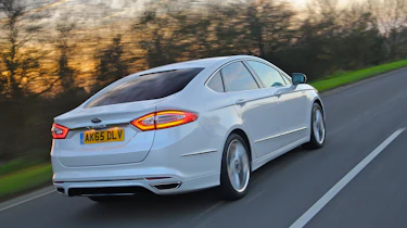 Ford Mondeo Vignale - rear twilight