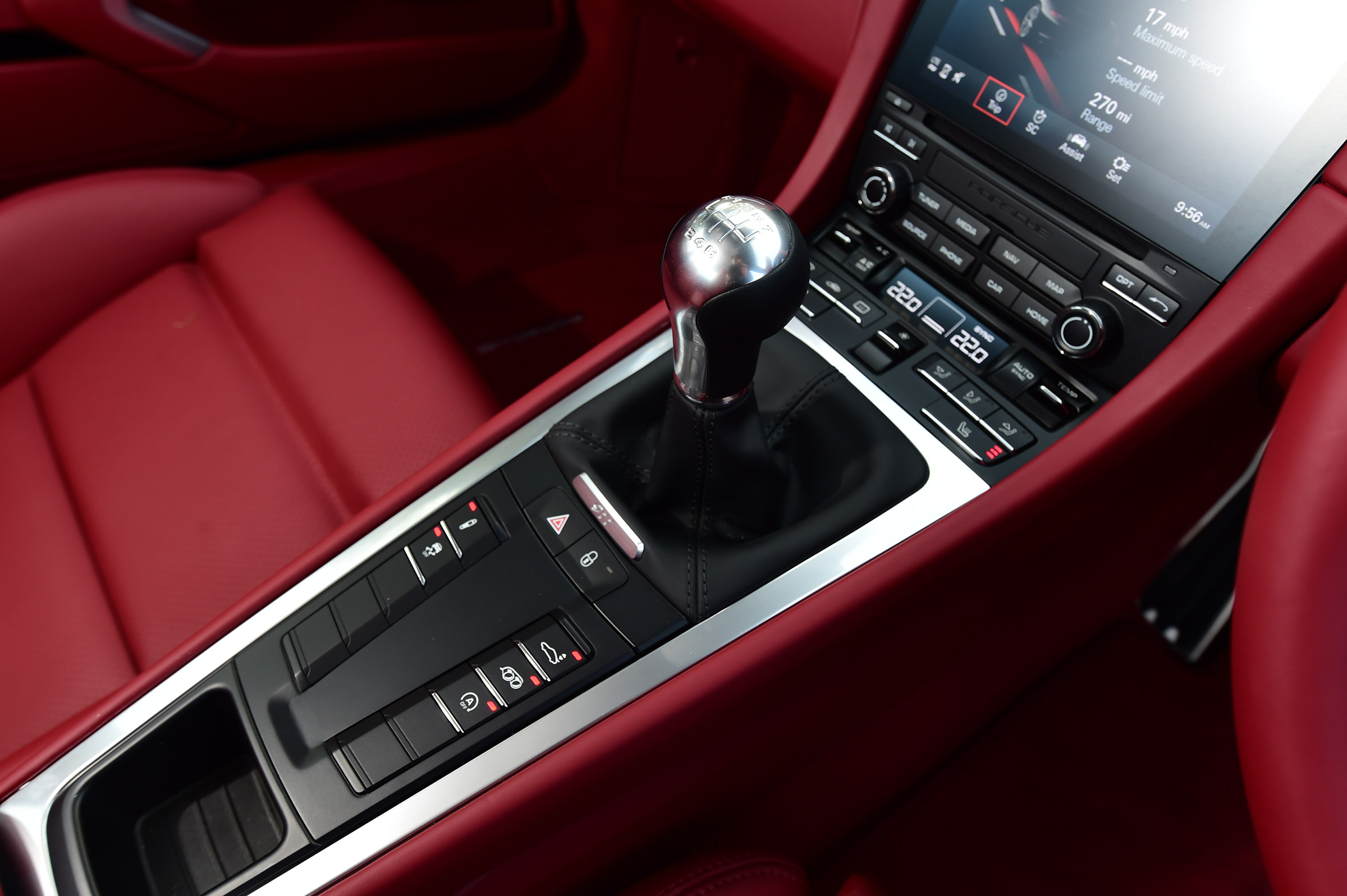 Porsche 911 Carrera centre console