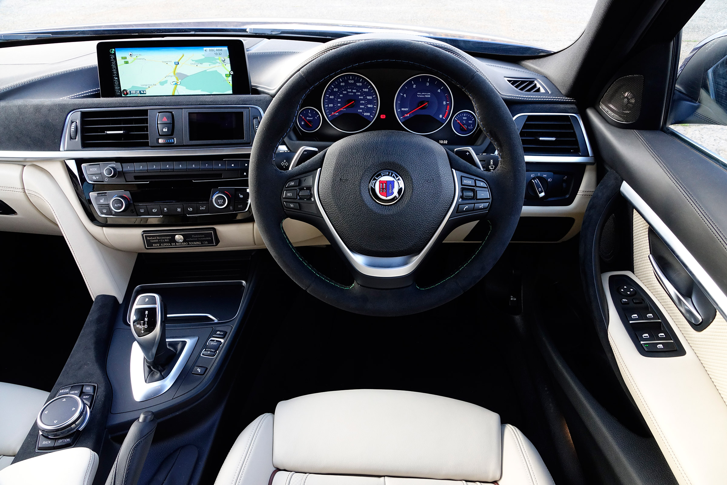 Alpina D3 Touring dash