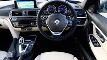 Alpina D3 Touring dash