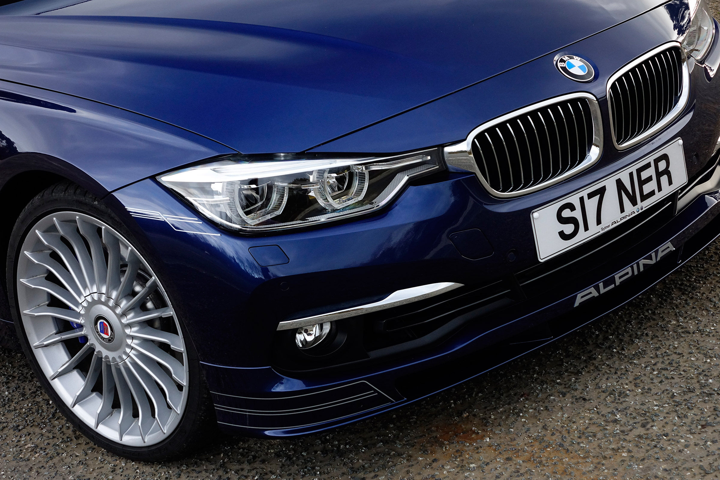 Alpina D3 Touring front detail