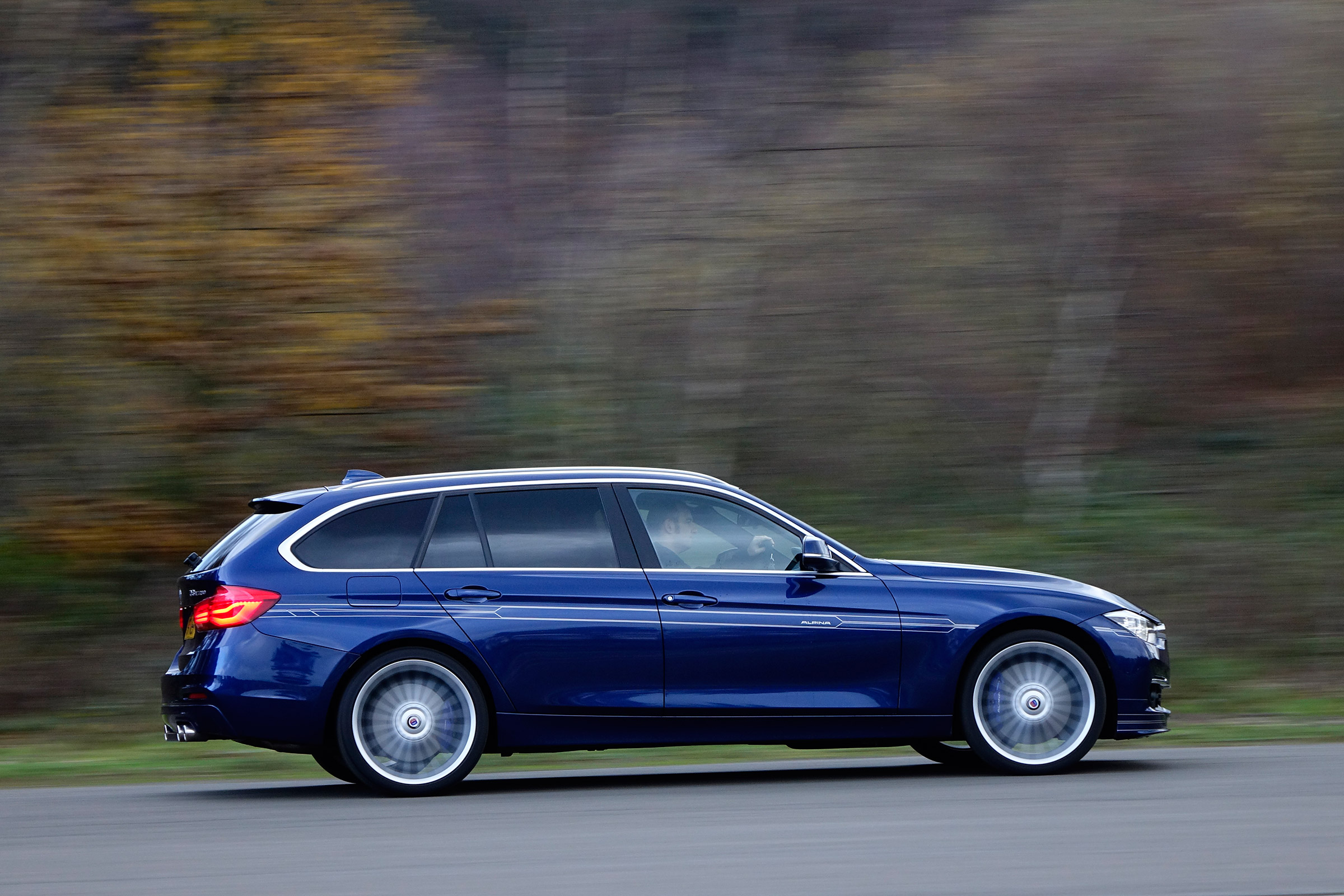 Alpina D3 Touring side