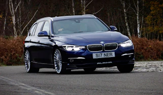 Alpina D3 Touring front action