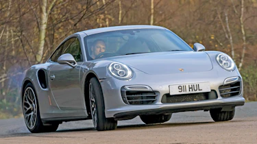 Porsche 911 Turbo S - sideways