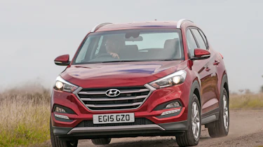 Hyundai Tucson - front action