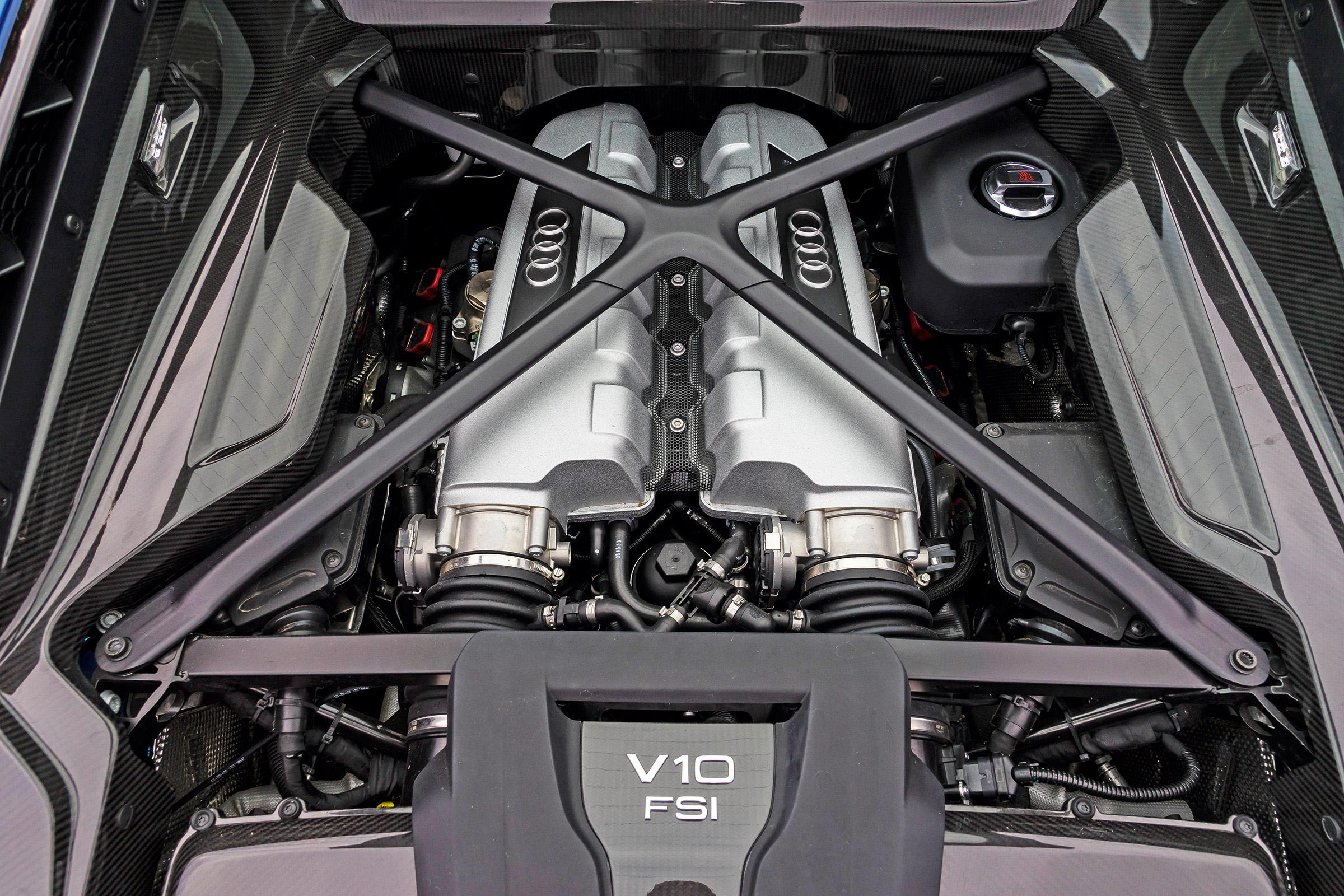 Audi R8- engine