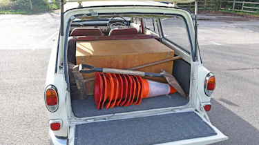Volvo 121 Amazon police car - boot