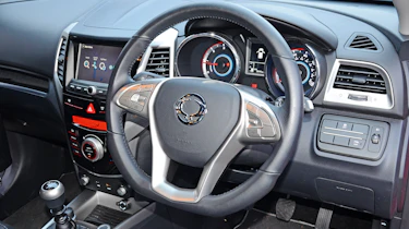 SsangYong Tivoli - dash