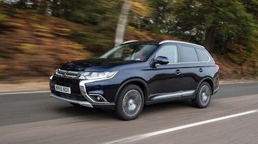Mitsubishi Outlander front