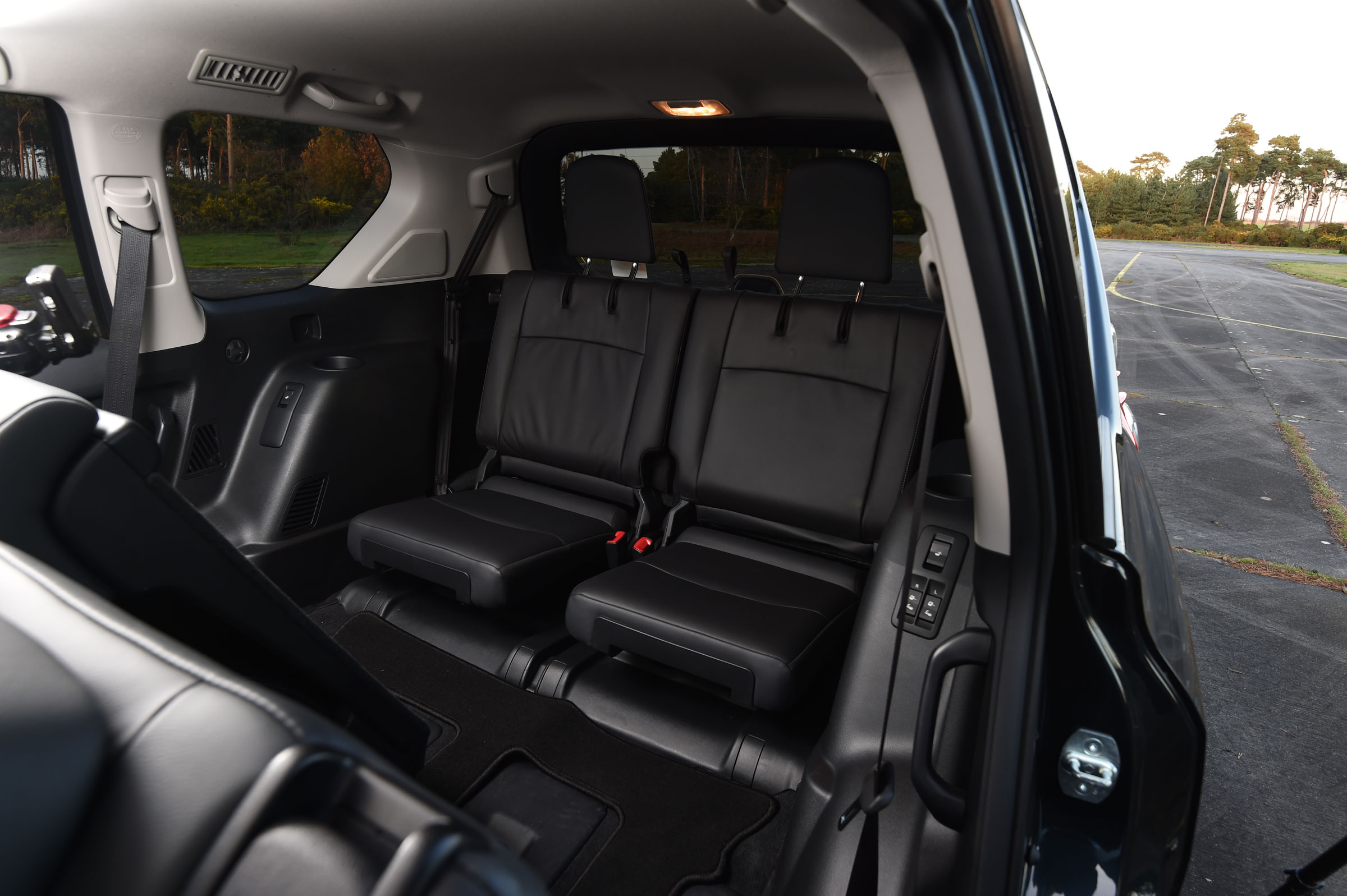 Toyota Land Cruiser 3rd row