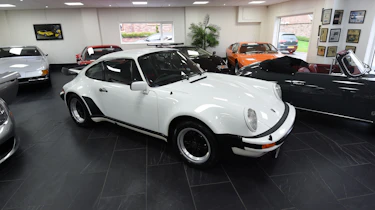 Tom Hartley showroom 911