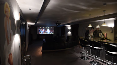 Tom Hartley showroom bar