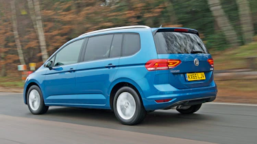 VW Touran 2.0 TDI DSG - rear