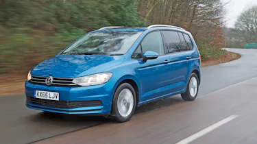 VW Touran 2.0 TDI DSG - front