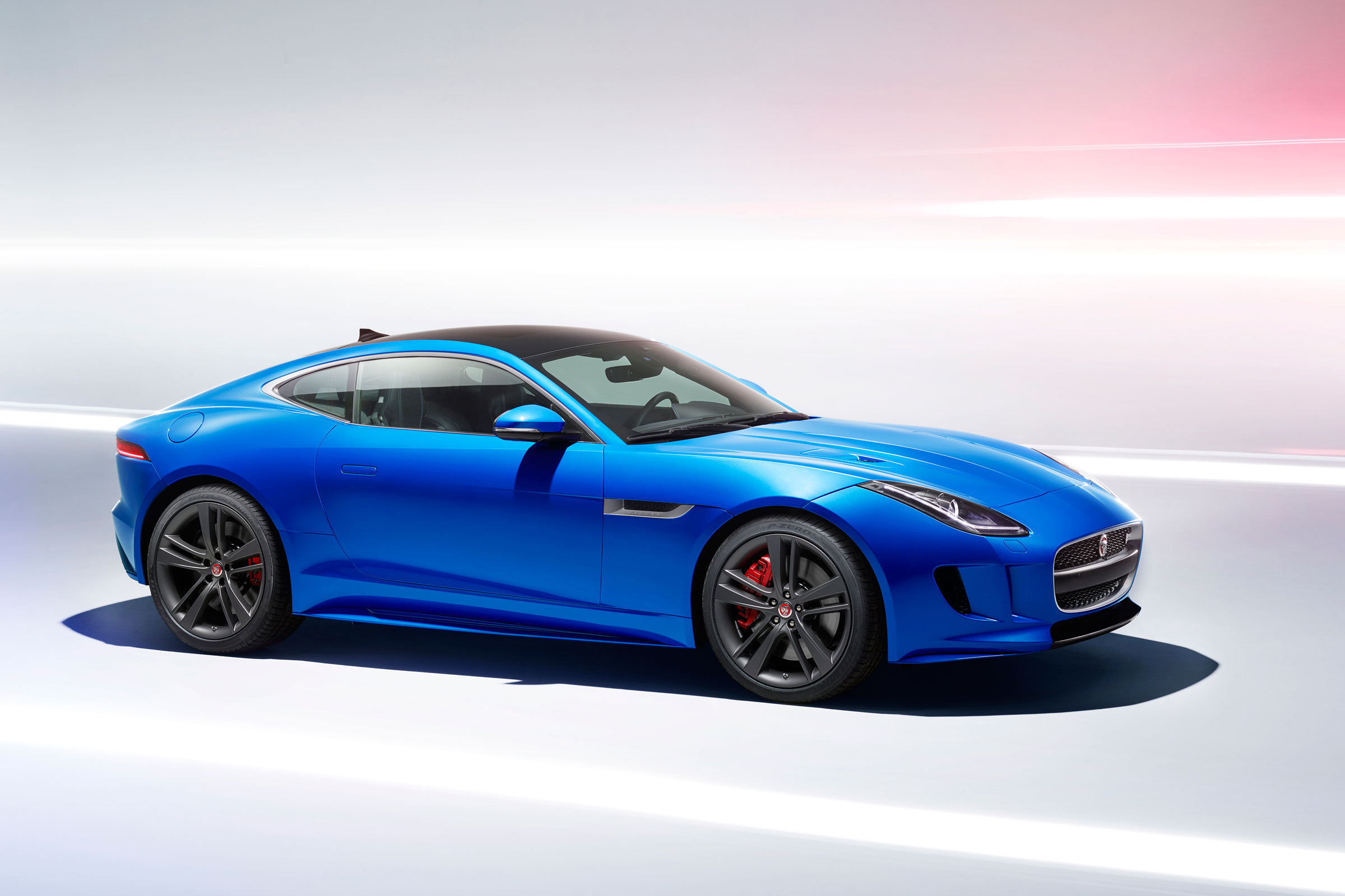 Jaguar F-Type British Design Edition - side