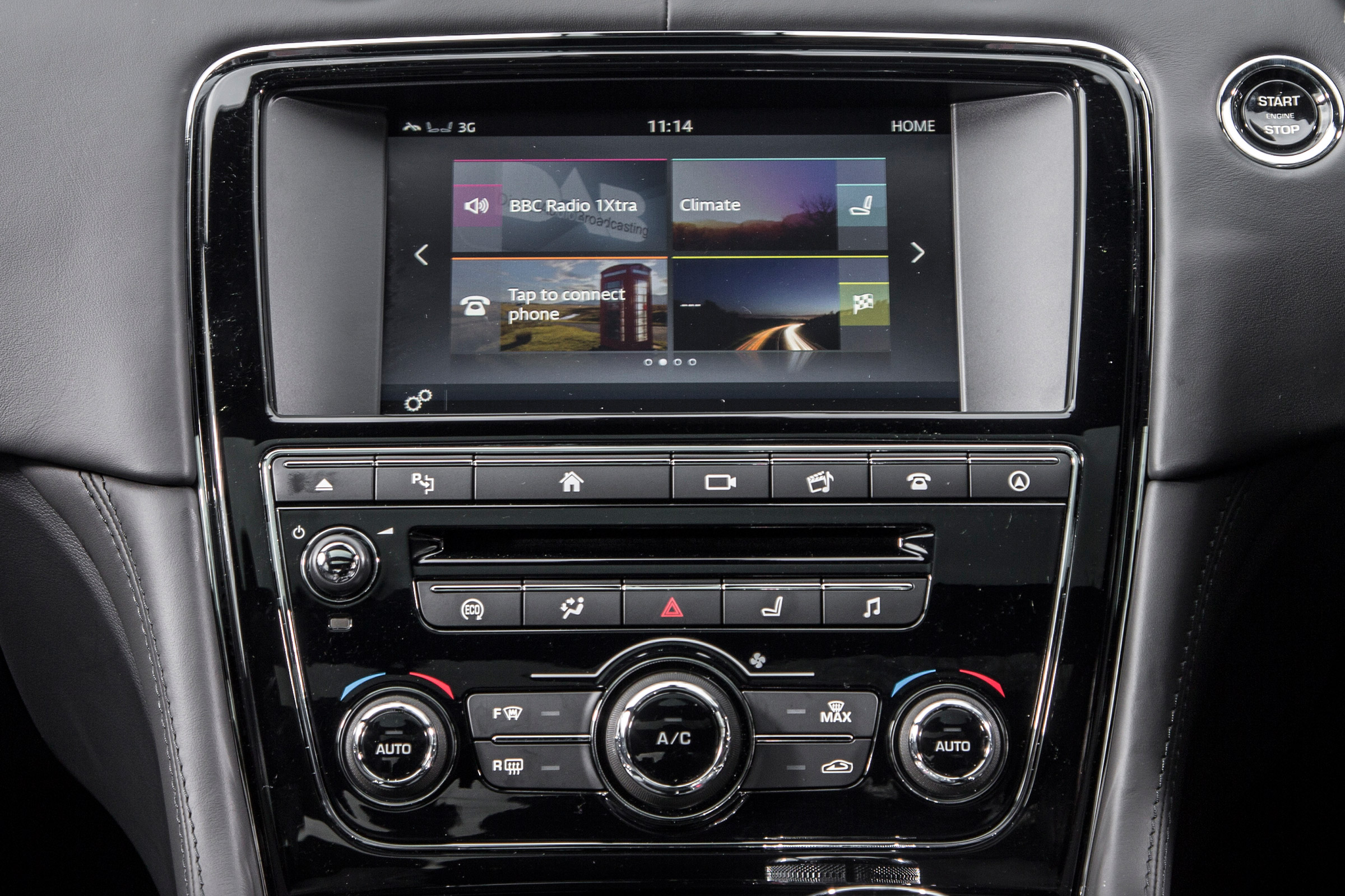 Jaguar XJR - centre console
