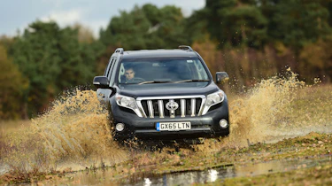 New Toyota Land Cruiser 2016 water splash