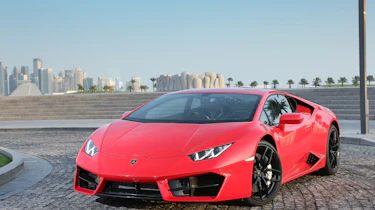 Lamborghini Huracan LP 580-2 front quarter 2