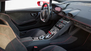 Lamborghini Huracan LP 580-2 interior 2