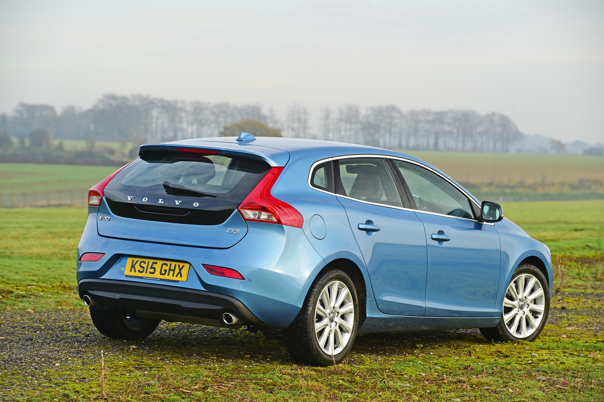 Volvo V40 - rear
