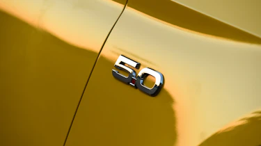 Ford Mustang - 5.0 detail