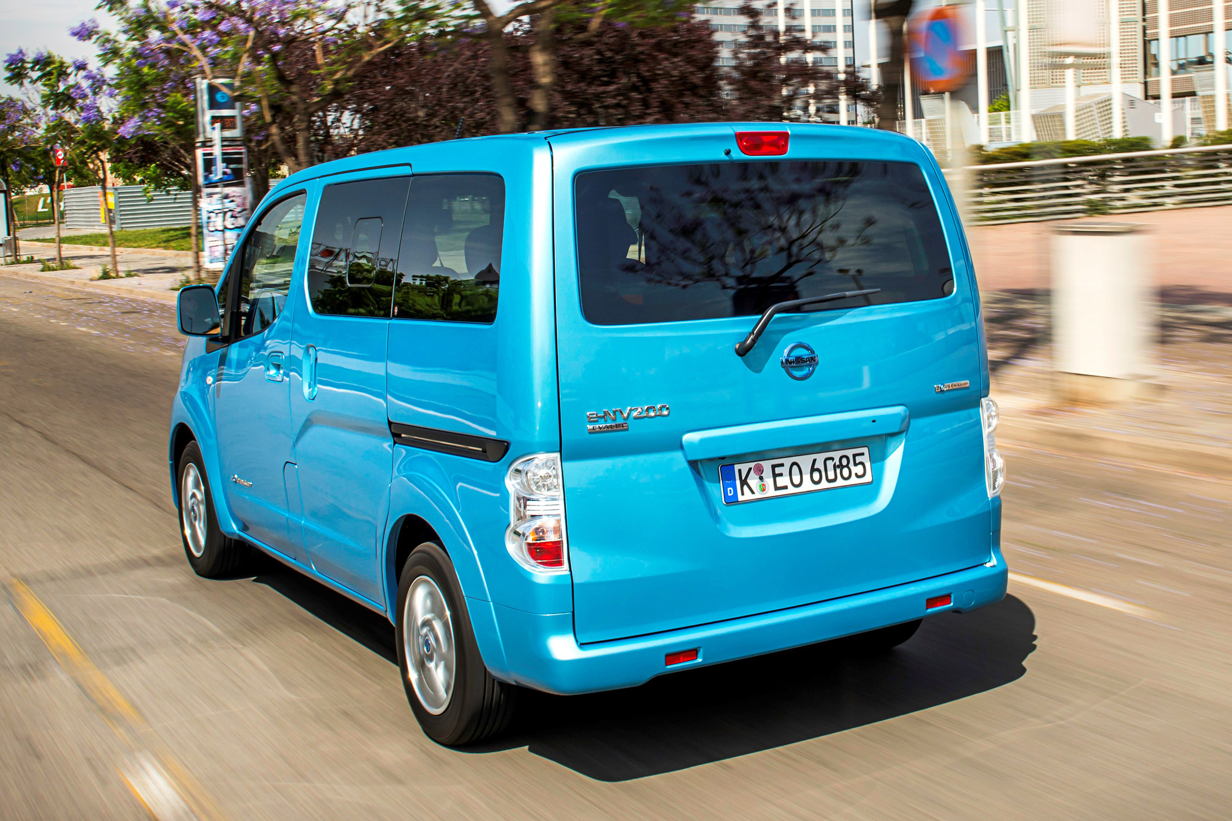 Nissan e-NV200 - rear