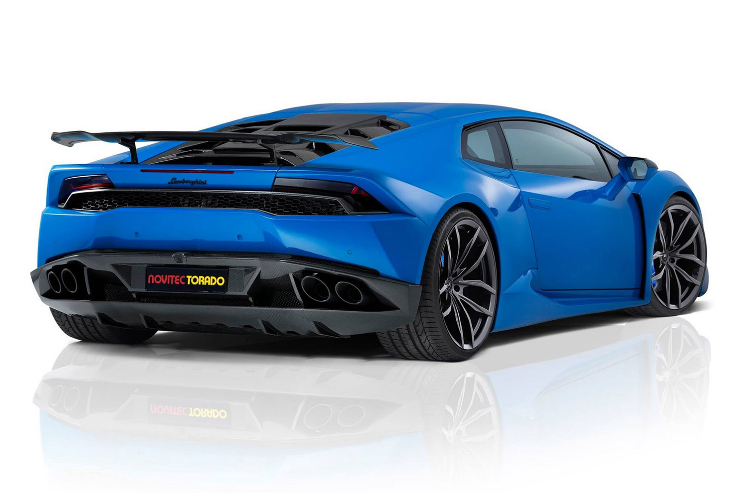 Novitec Huracan rear
