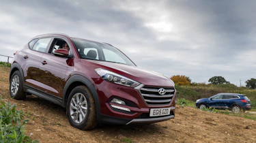 Hyundai Tucson vs Renault Kadjar - group test pan