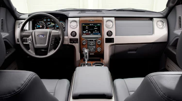 Ford F-150 - interior