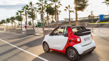 Smart ForTwo Cabrio 2016 - rear tracking