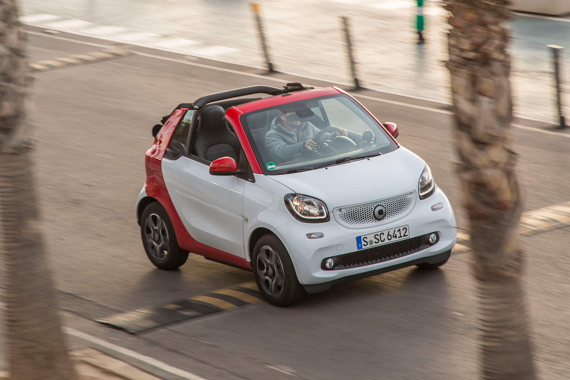 Smart ForTwo Cabrio 2016 - front tracking 2
