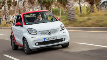 Smart ForTwo Cabrio 2016 - front tracking