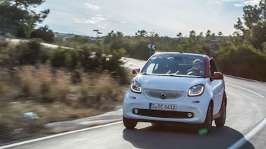 Smart ForTwo Cabrio 2016 - front tracking 4