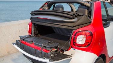 Smart ForTwo Cabrio 2016 - boot space