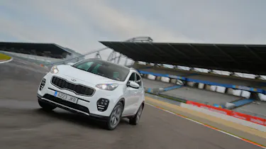 New Kia Sportage SUV 2016 - front cornering