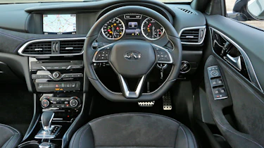 Infiniti Q30 2.2 Diesel 2016 - dashbaord