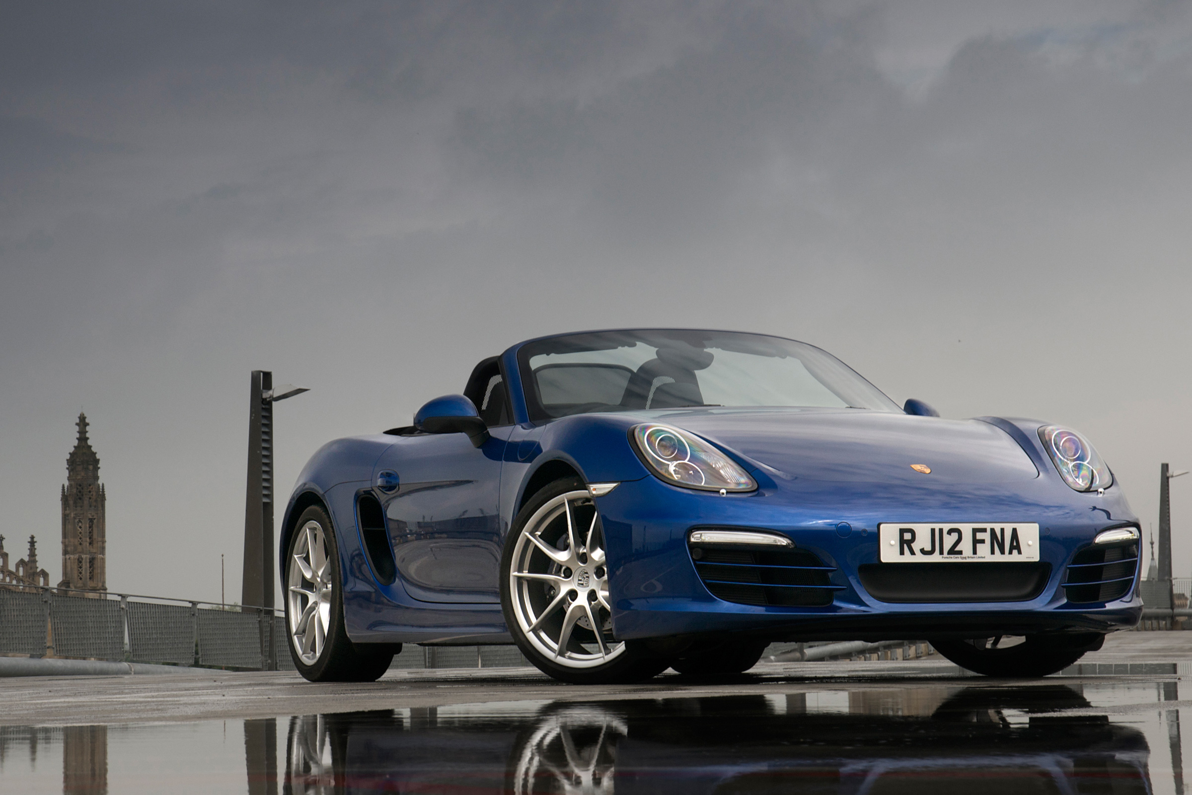 Porsche Boxster - blue front static
