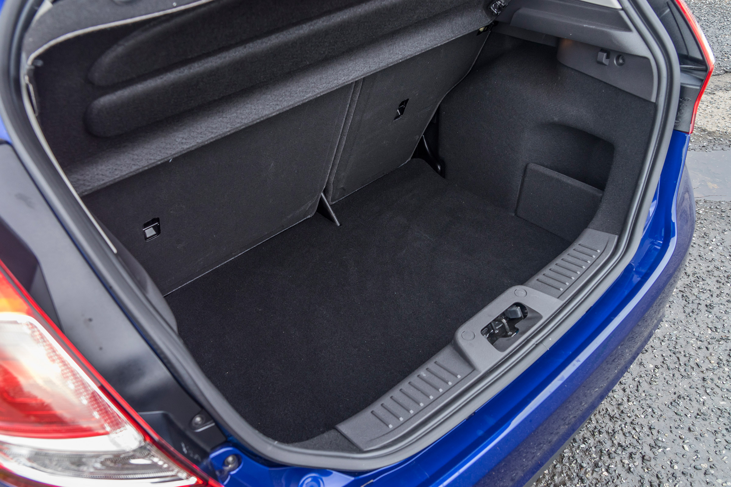 Ford Fiesta - boot