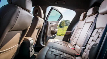 DS 4 Crossback 2016 - rear seats