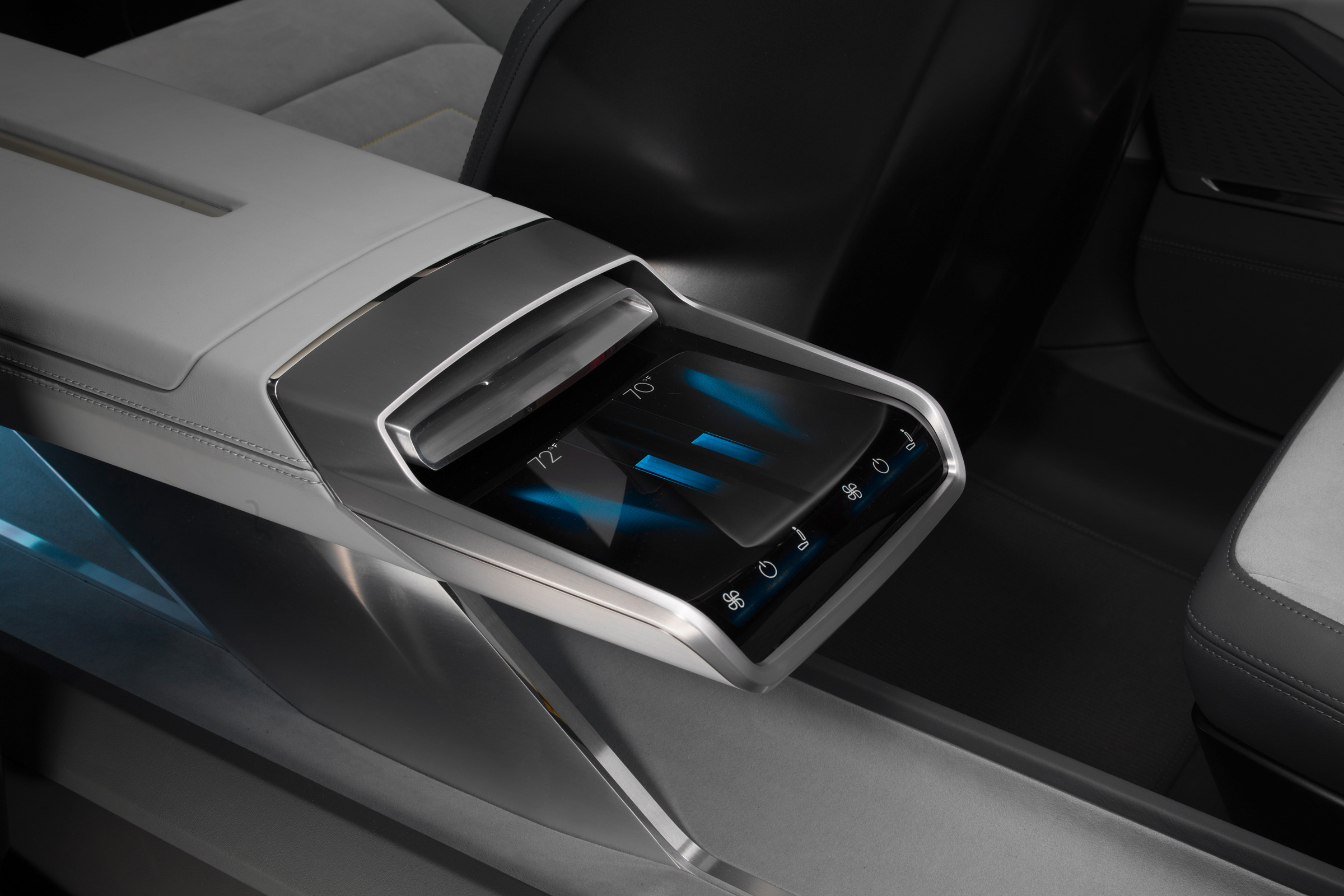 Audi h-tron concept - centre console
