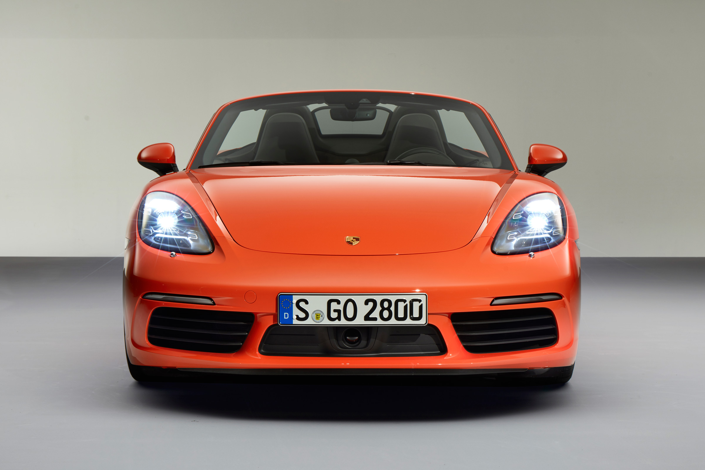 Porsche 718 Boxster - front
