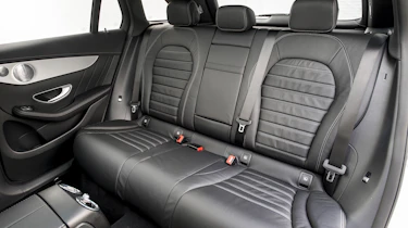 Mercedes GLC 250d 2016 - rear seats