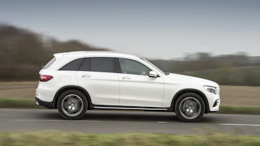 Mercedes GLC 250d 2016 - side tracking