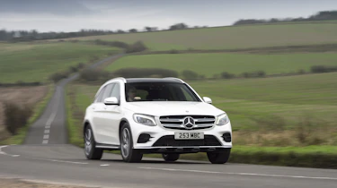 Mercedes GLC 250d 2016 - front cornering