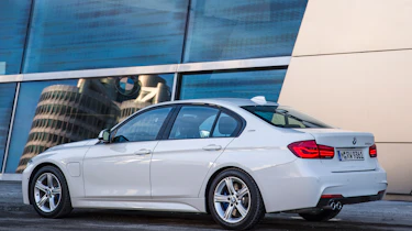 BMW 330e - rear static